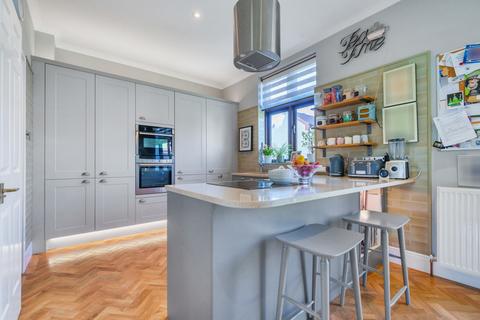 5 bedroom end of terrace house for sale, Mayfair Gardens, Banister Park, Southampton, Hampshire, SO15