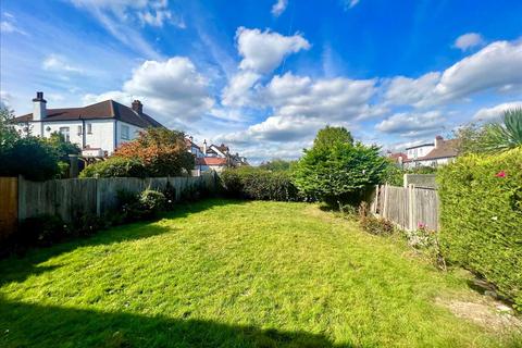71 Braemar Crescent, Leigh-on-sea, SS9 3RJ