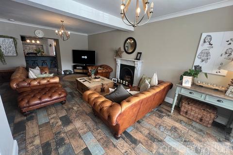 3 bedroom semi-detached house for sale, Bodringallt Terrace Ystrad - Ystrad