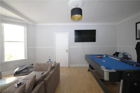 2 bedroom apartment to rent, Lancaster Road, London, SE25