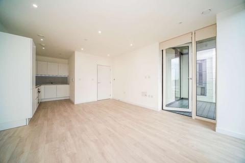 2 bedroom flat to rent, 23 Percival Square, Harrow, London
