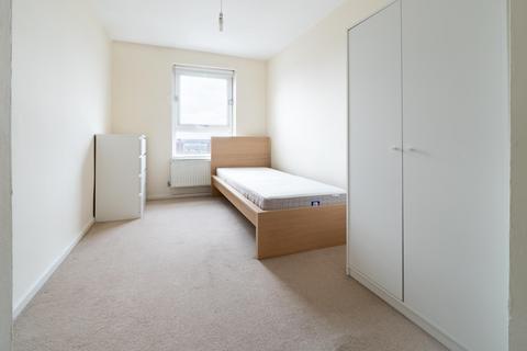 2 bedroom flat for sale - Battersea Church Road, London SW11