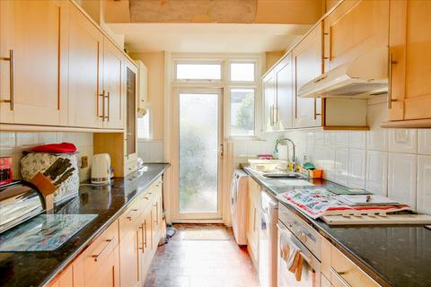 75 Park View, London, W3 0PU