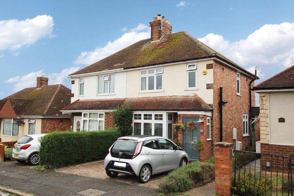 Martin Road, Kettering NN15 3 bed semidetached house £269,500
