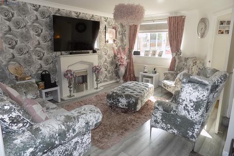 3 bedroom end of terrace house for sale - Llwyn Coch, Broadlands, Bridgend. CF31 5BJ