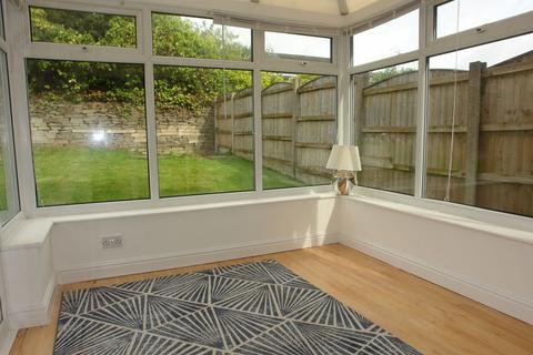 65 Canisp Close, Chadderton, Oldham, OL9 0NZ