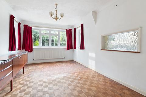 3a Leatherhead Road, Ashtead, KT21 2TW