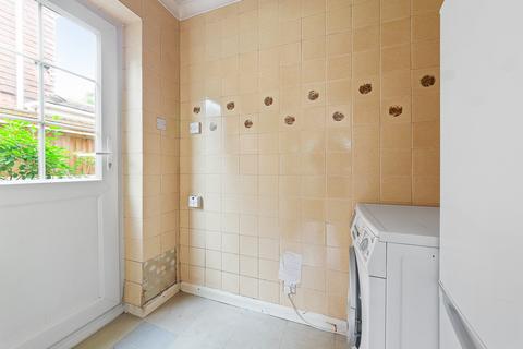 3a Leatherhead Road, Ashtead, KT21 2TW