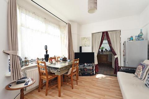697 Greenford Road, Greenford, UB6 8QL