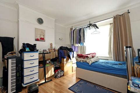 697 Greenford Road, Greenford, UB6 8QL