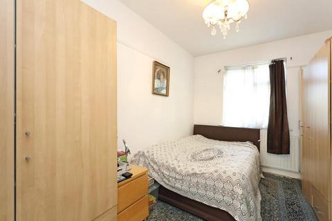 697 Greenford Road, Greenford, UB6 8QL