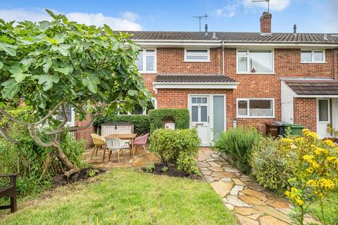15 Bramshaw Close, Harestock, Winchester, SO22 6LT