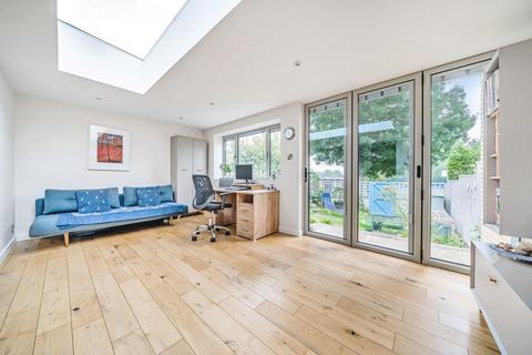 15 Bramshaw Close, Harestock, Winchester, SO22 6LT