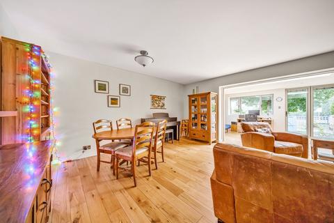 15 Bramshaw Close, Harestock, Winchester, SO22 6LT