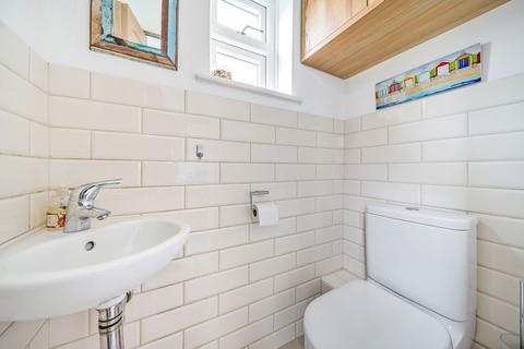 15 Bramshaw Close, Harestock, Winchester, SO22 6LT
