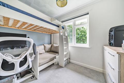 15 Bramshaw Close, Harestock, Winchester, SO22 6LT