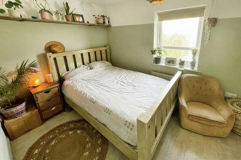 2 bedroom semi-detached house for sale, Crompton Way, Ogmore-by-Sea, Bridgend. CF32 0QF