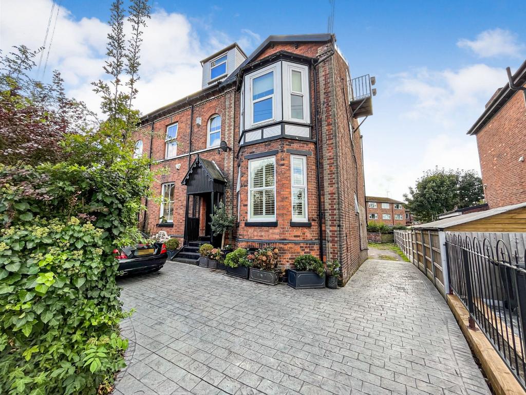 Barrington Road, Altrincham, Greater... 1 bed flat £215,000