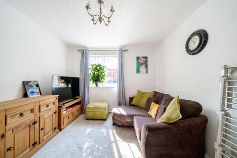 1 bedroom flat for sale - Staines-Upon-Thames,  Stanwell Village,  TW19