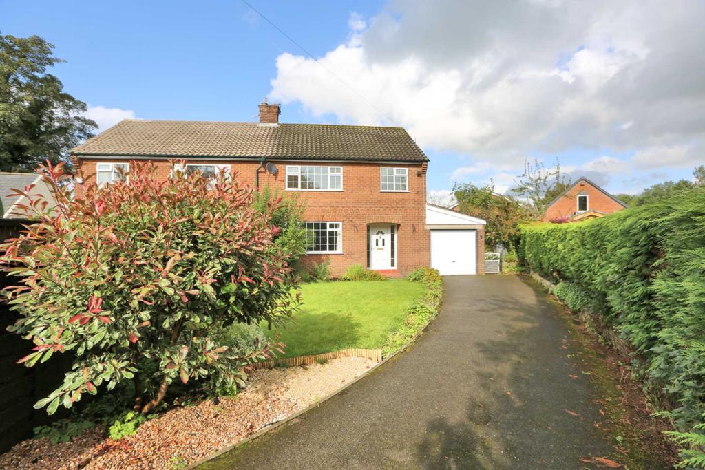 Hawthorn Road, Bollington 3 bed semidetached house for sale £395,000