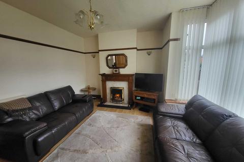 3 bedroom semi-detached house for sale, Bendigo Road, Dewsbury