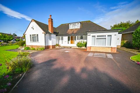 4 bedroom detached bungalow for sale, Wightwick Hall Road, Wolverhampton WV6