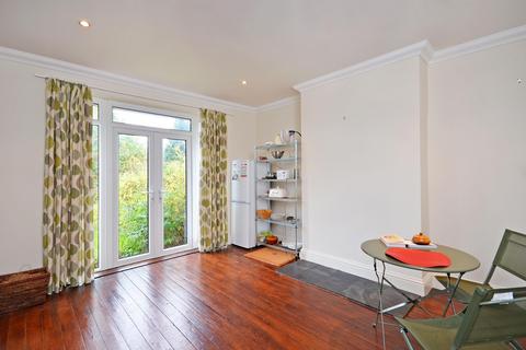 4 bedroom semi-detached house to rent, Tadcaster Road, York, YO24