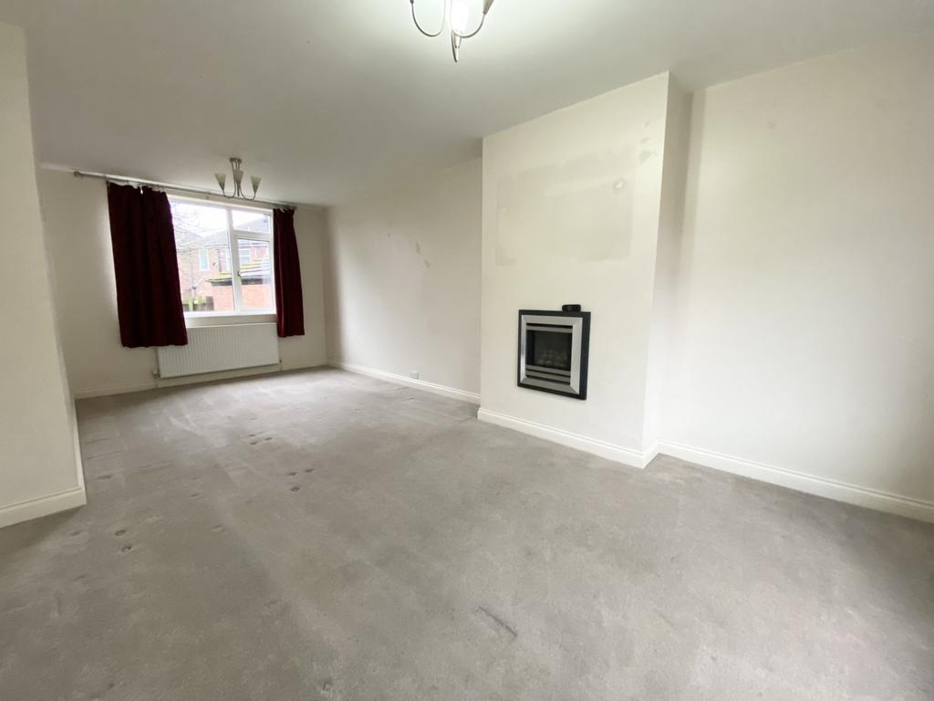 Manchester Road, Heaton Norris... 3 bed semidetached house £1,200