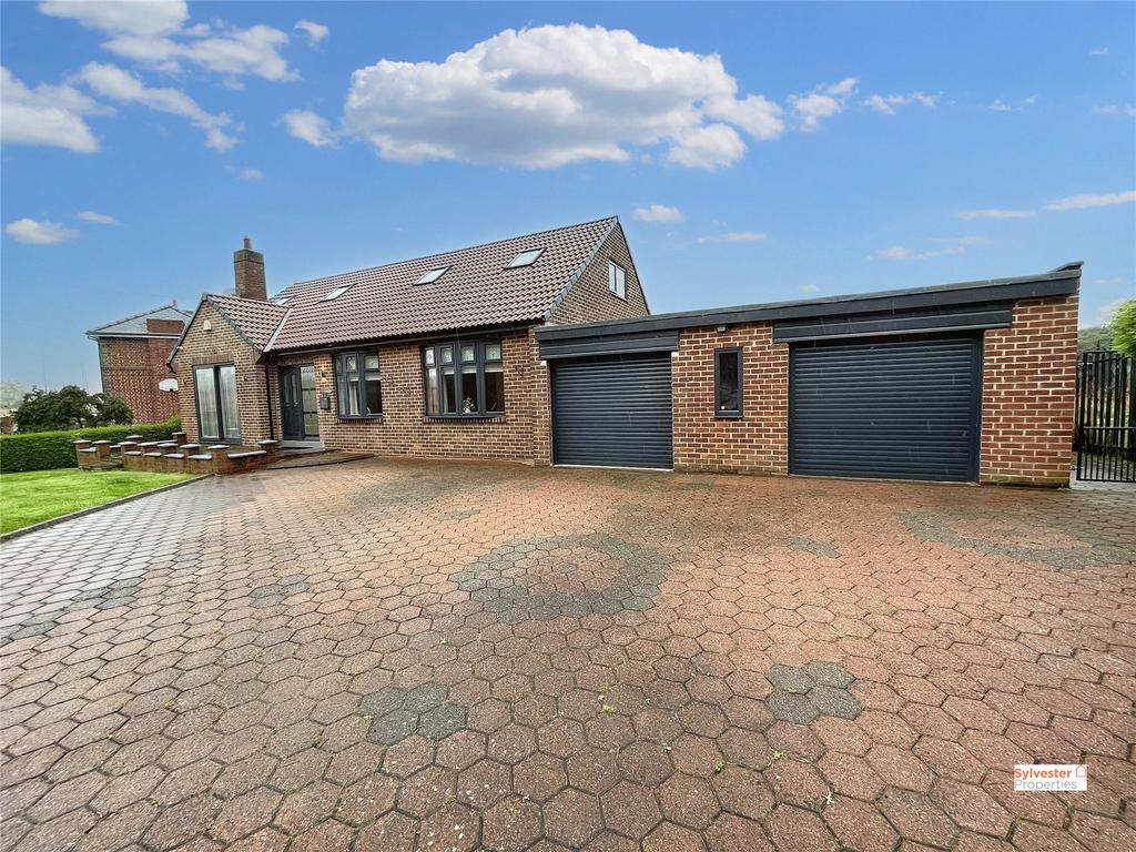 Southlea, The Middles, Stanley, County Durham, DH9 5 bed bungalow for