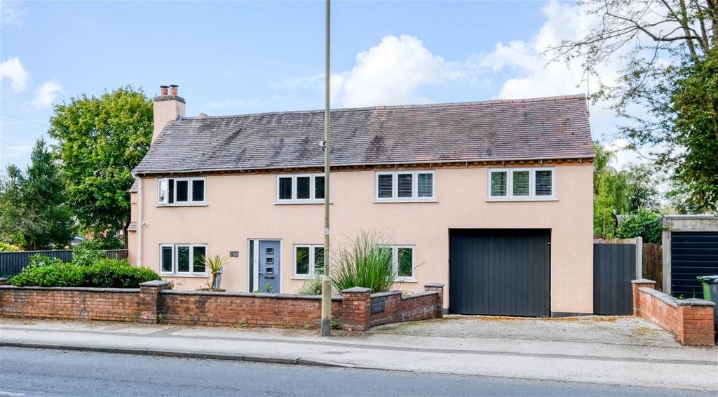 Evesham Road, Astwood Bank, Redditch B96 6DT 4 bed detached house for