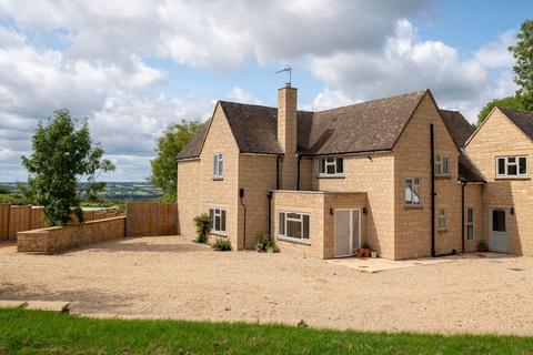 4 bedroom end of terrace house for sale, Wyck Hill, Stow On The Wold, GL54