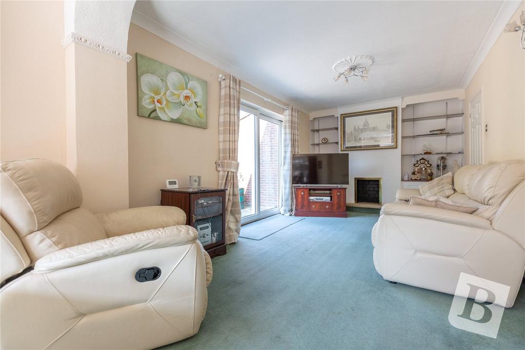 Close, Upminster, RM14 4 bed semidetached house for sale £500,000