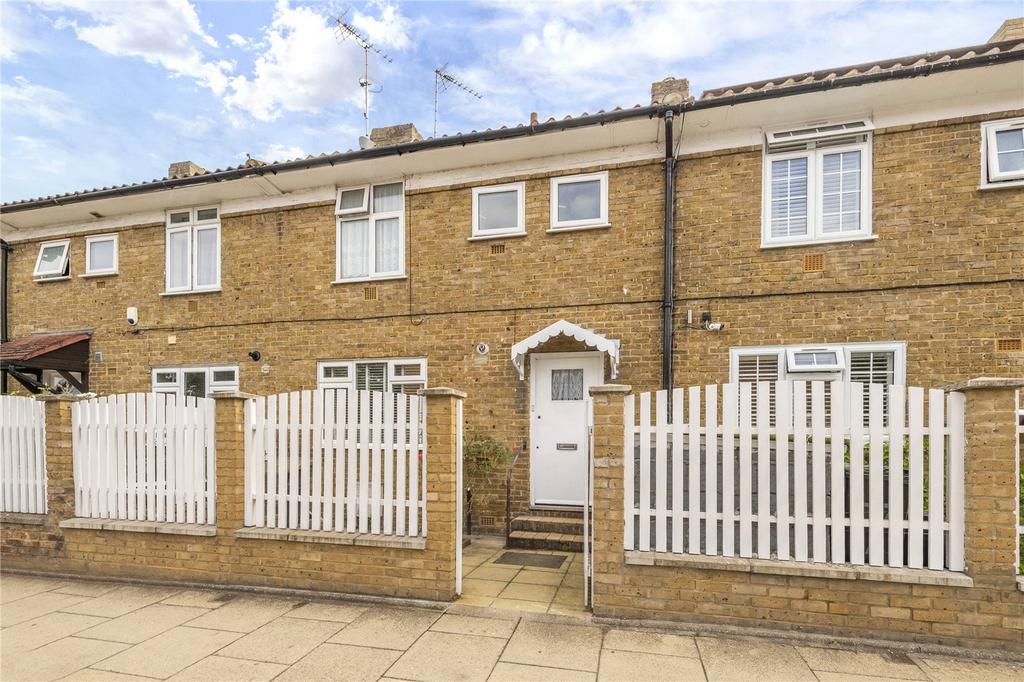 Frensham Drive, Putney, London 3 bed terraced house for sale £500,000