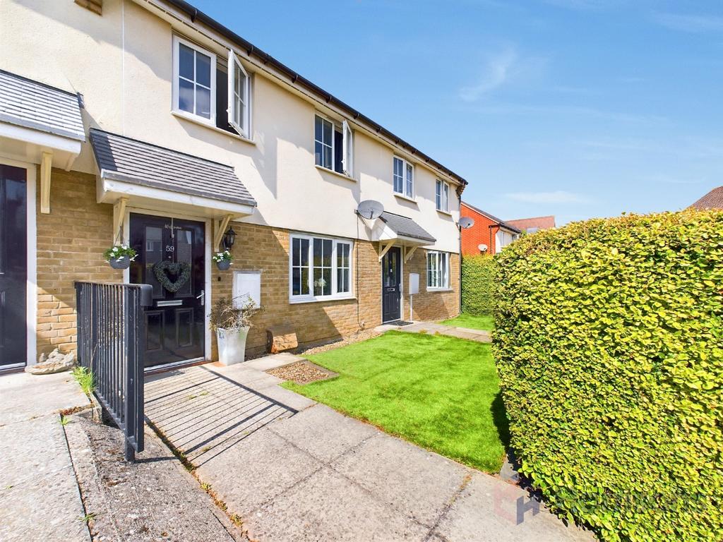 Crossways, Sittingbourne ME10 2 bed terraced house for sale £275,000