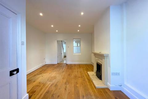 4 bedroom townhouse for sale, Whitecross Street, Monmouth, NP25