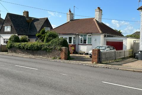 2 bedroom detached bungalow for sale - Eastbourne Road, Pevensey Bay BN24