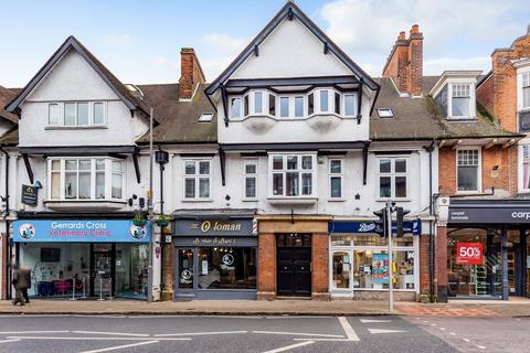 2 bedroom flat for sale, Packhorse Road, Gerrards Cross, Buckinghamshire