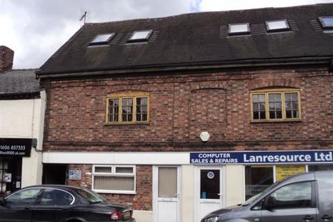 2 bedroom apartment to rent, Wheelock Street, Middlewich