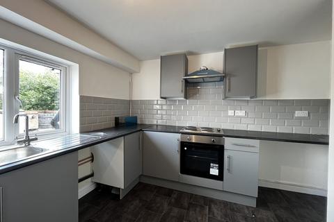 2 bedroom apartment to rent, Wheelock Street, Middlewich