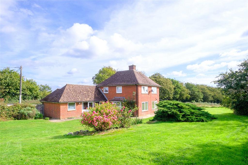 Wolverton, Tadley, Hampshire, RG26 4 bed detached house £2,200 pcm (£