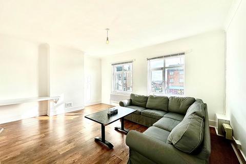 2 bedroom flat to rent, Woodhouse Road, North Finchley, London N12