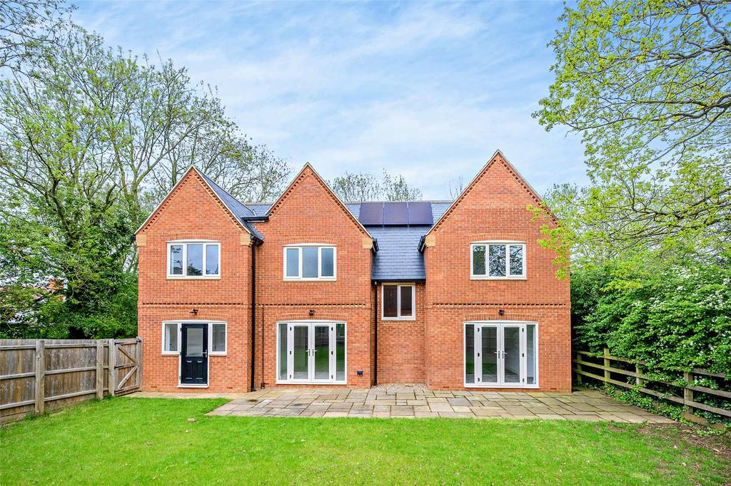 The Hollow, Ravensthorpe... 4 bed detached house for sale £635,000