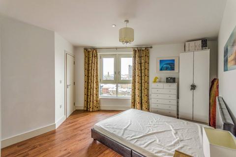 2 bedroom flat for sale, Queensland Road, Islington, London, N7