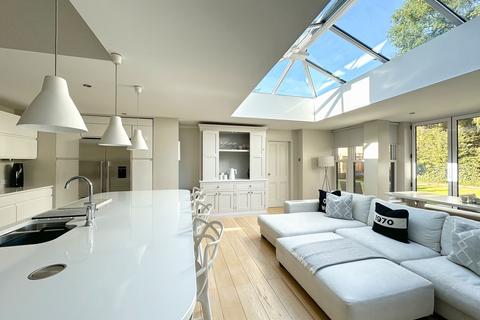 14 Cavendish Grove, Eccles, Manchester, M30 9HR