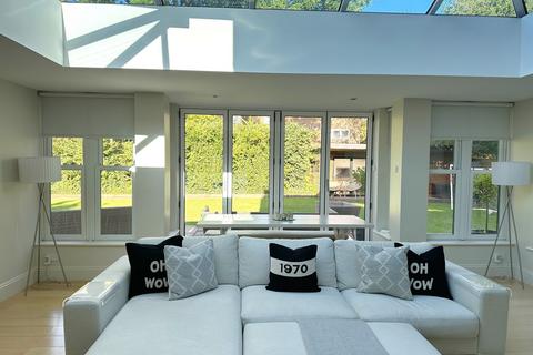 14 Cavendish Grove, Eccles, Manchester, M30 9HR
