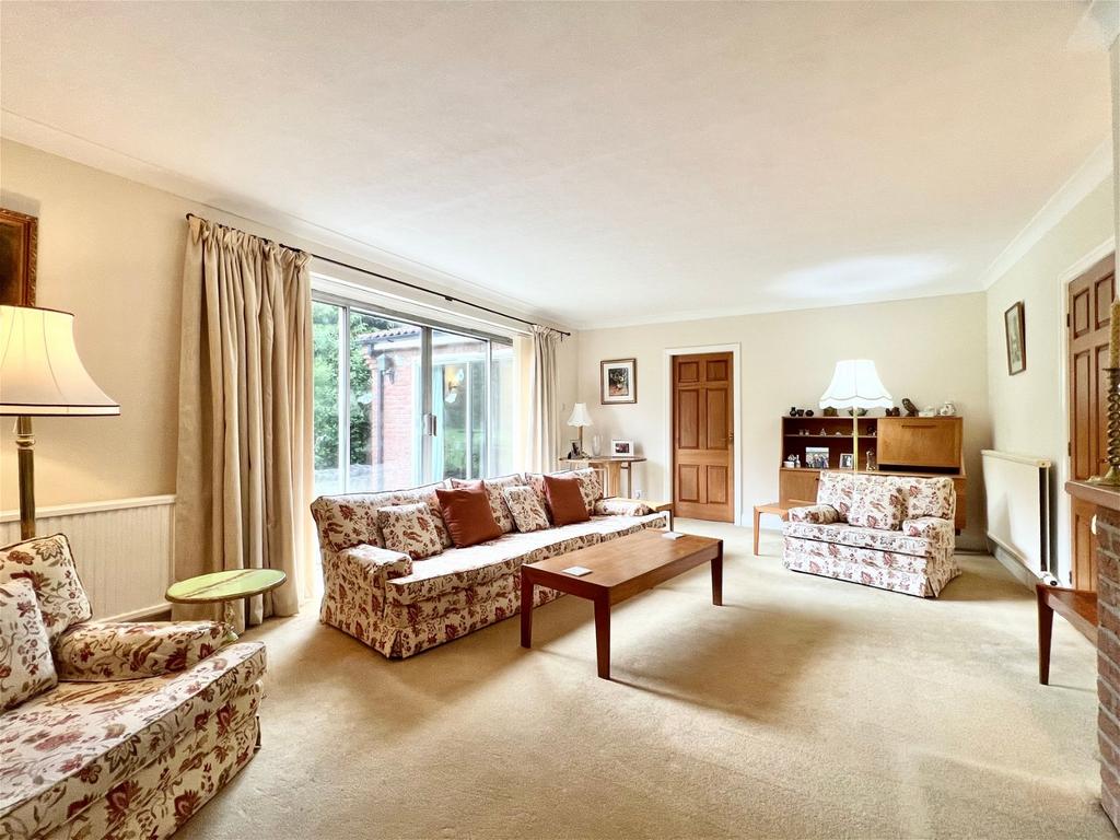 Barkston Ash, Church Street, LS24 4 bed detached house for sale £750,000