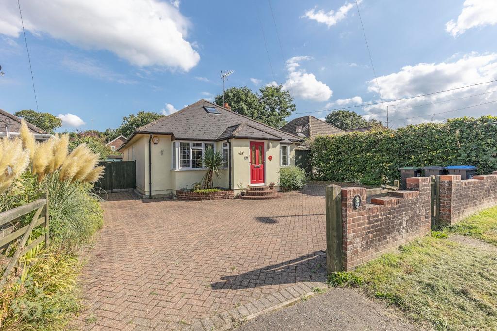 Valebridge Road, Burgess Hill, West Sussex, RH15 5 bed bungalow for sale £550,000