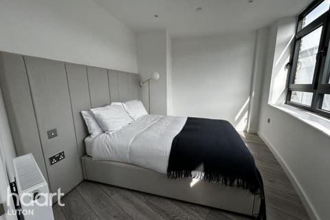 2 bedroom flat to rent, Alma Street, Luton
