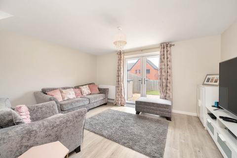 3 bedroom end of terrace house for sale - Draper Road, Gunthorpe, Peterborough, PE4