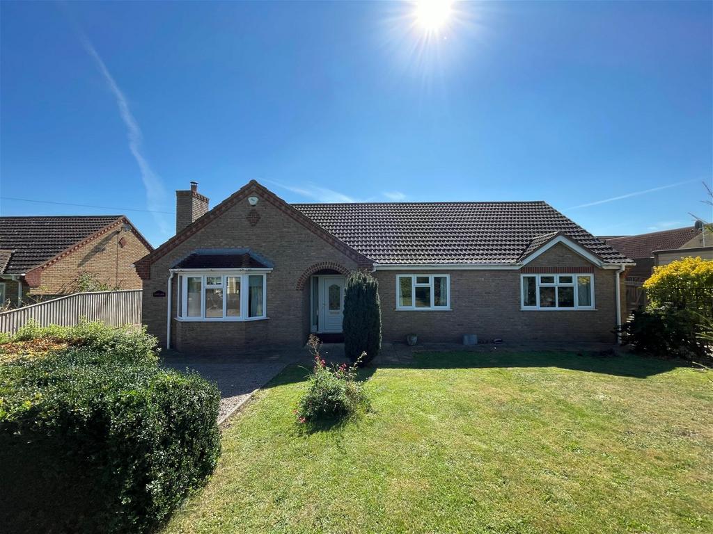 Wisbech Road, Manea 5 bed detached bungalow for sale £425,000